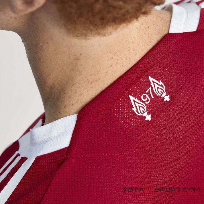 Adidas LFC Authentic mez